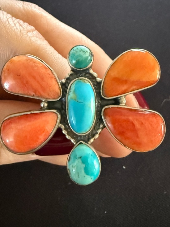 Native Jewelry - Large spiny oyster & turquoise butterfly ring. Solid silver. Adjustable size